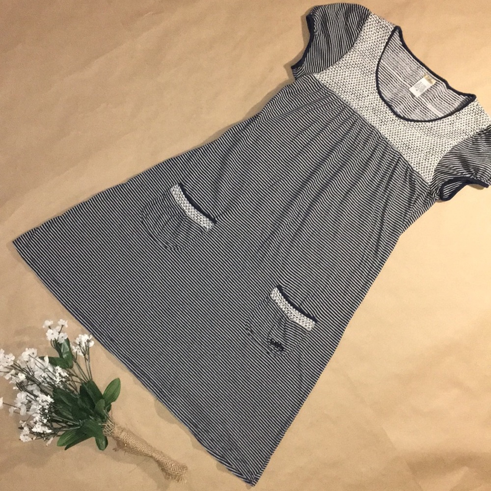 Navy blue Billabong pocket dress